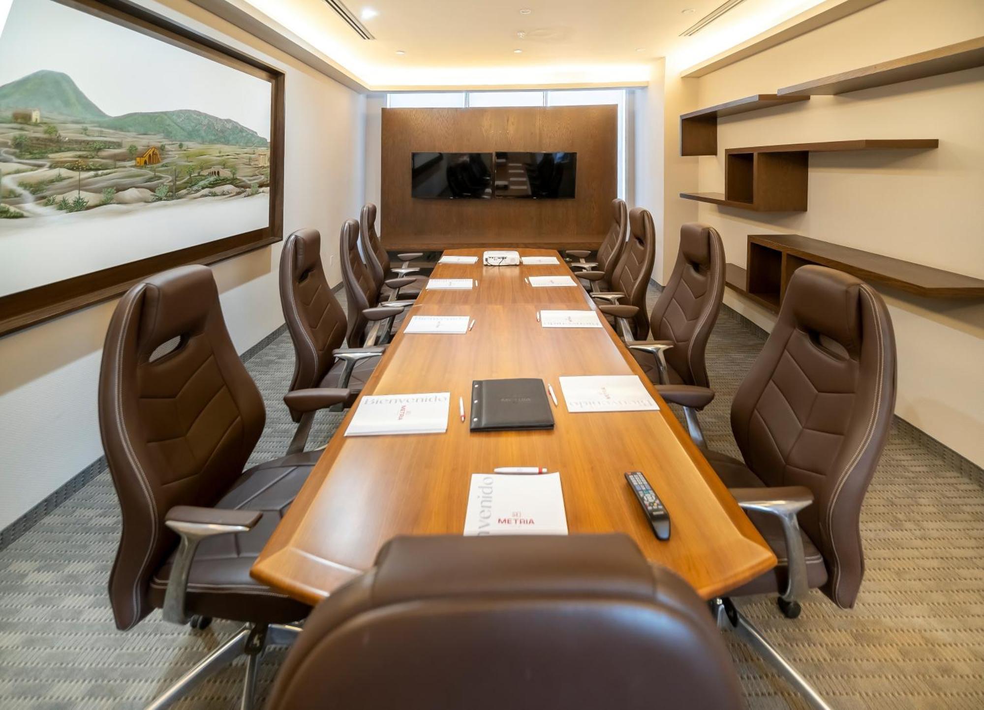 Metria Hotel 레온 외부 사진 Boardroom at the headquarters of the National Bank of Greece